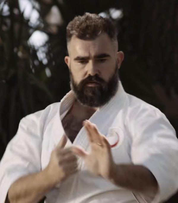 Jason Kelce channels Karate Kid in new Garage Beer ad