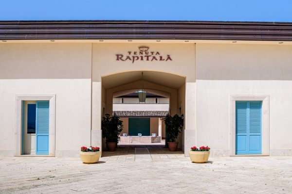 Tenuta Rapitalà boss leaves amid GIV acquisition