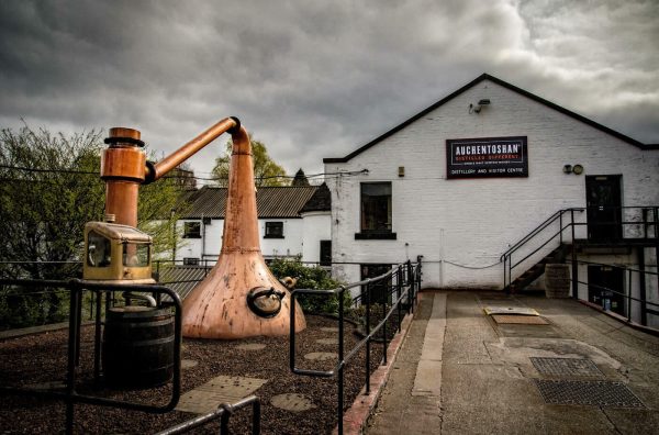 Suntory scraps hydrogen distillery plan