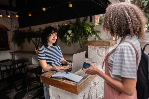 Shift bidding apps helping bars keep their staff