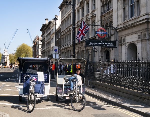 Tuk-tuk thief admits £24,000 wine heist in London