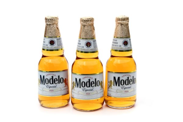 Constellation Brands faces mounting pressure as beer dominance slips