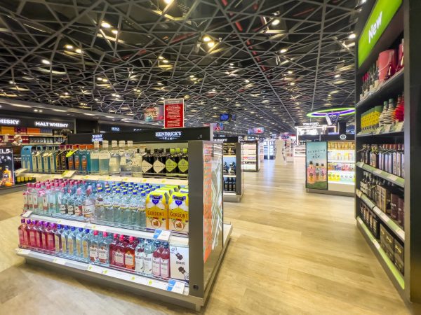 Top travel retail conversion tactics to boost drinks sales