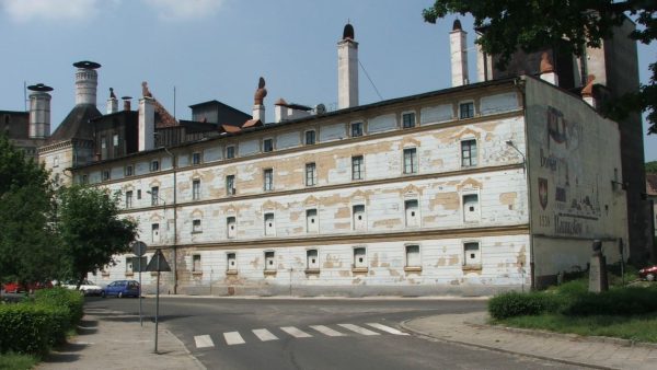 Heineken subsidiary Żywiec Group to close historic Polish brewery