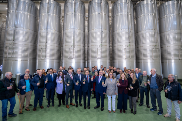 Cuatro Rayas officially opens new winery