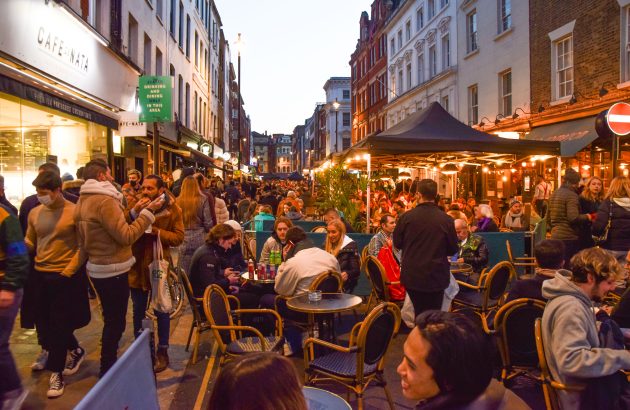 UK bars strong in October but Autumn Budget could thwart growth