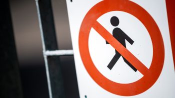 Cocktail bar sparks debate after banning solo drinkers