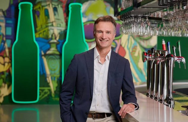 Heineken CEO steps down