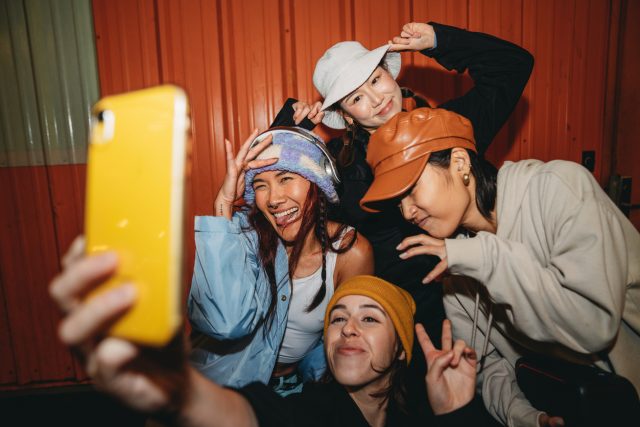 A new study from writing platform EduBirdie suggests 63% of Gen Z want to quit drinking entirely. Anfal Sheyx investigates the role social media plays in increasing sobriety rates among young adults.
