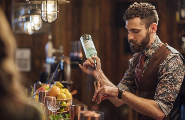 Bartenders hold the key to Britain’s drinks brand growth, says NIQ