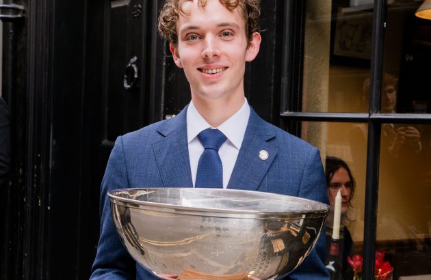 Oxford wins Varsity blind wine tasting contest