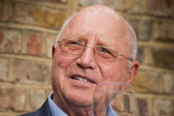 Joseph Berkmann, restaurateur turned wine importer, dies aged 94