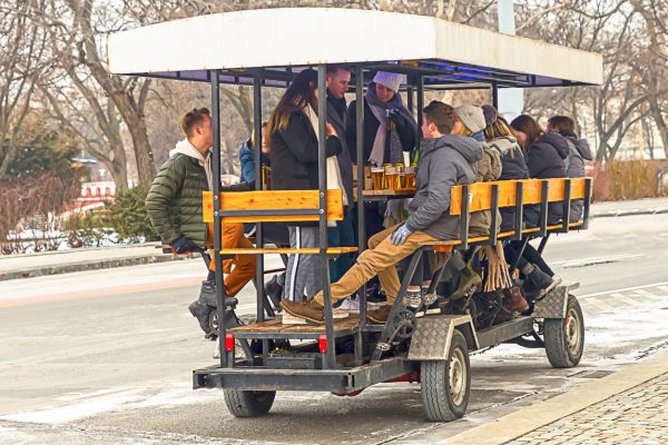 Beer bike operator wins Bath alcohol licence despite police concern