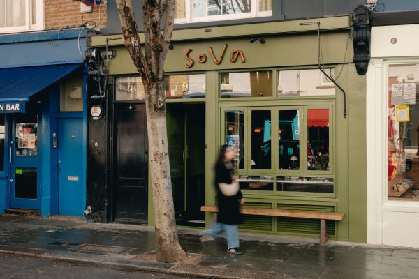 Wine and vinyl bar launches in Notting Hill