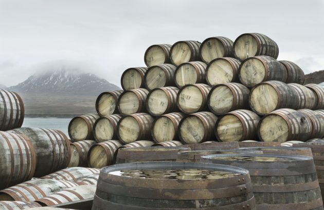 Trump lifts whisky tariffs after royal visit