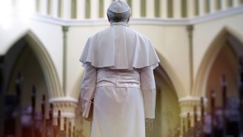 First 5,000 bottles produced from Pope’s vineyard