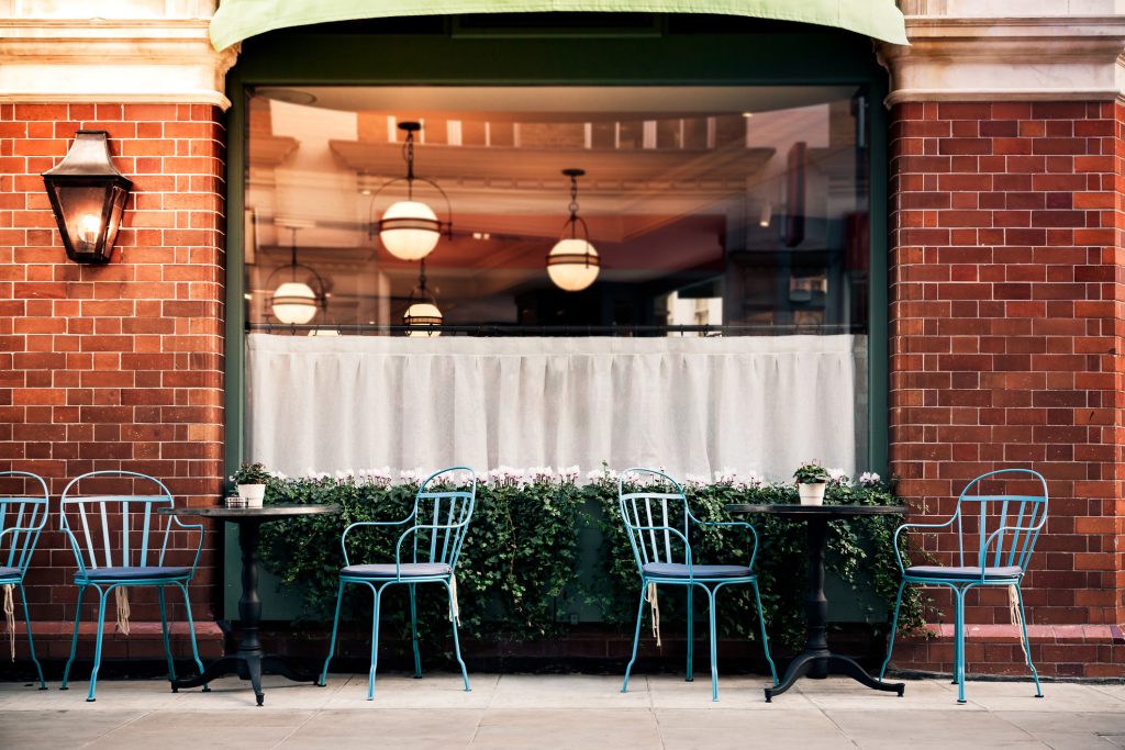 The Last Round: Why the wine trade must fight for the restaurant and the on-trade