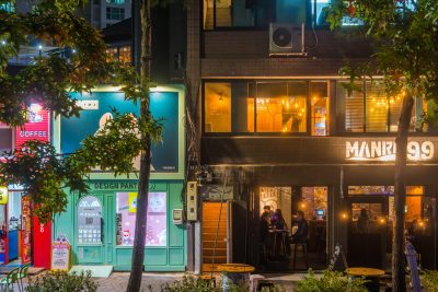 Over the past 8 years, nearly half of Korea’s pubs have vanished