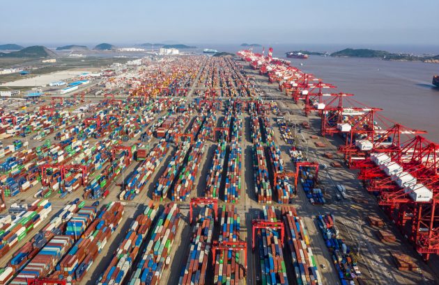 China seizes 75,000 cases of counterfeit alcohol