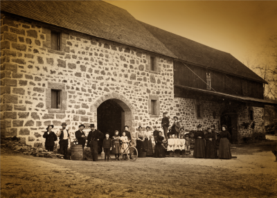 Freemark Abbey opens up the library
