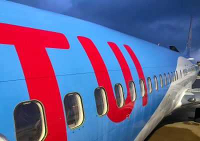 Travellers fume after TUI axes free alcohol from long-form flights