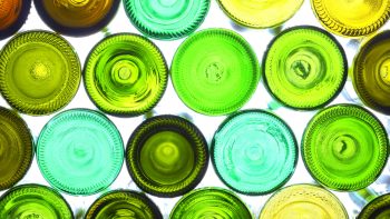 Trade bodies urge Welsh Government to rethink glass in DRS
