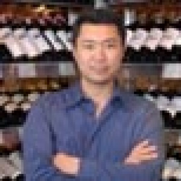 Auction house expands Asian team