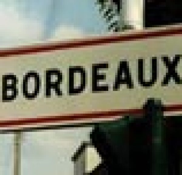 Jancis Robinson uncorks en primeur debate