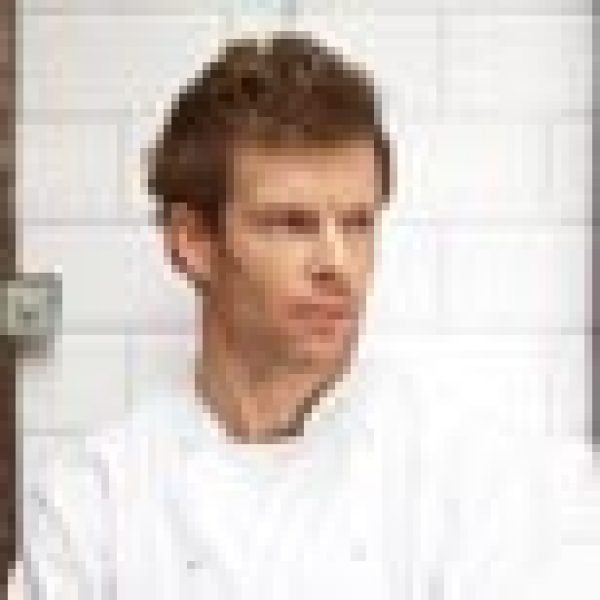 Aikens to buy back restaurants