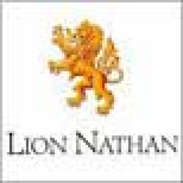 Lion thirsty for Coca-Cola